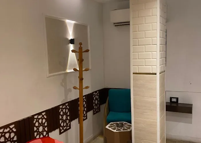 Hotel Shaheen *